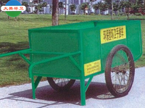 電動(dòng)三輪保潔車(chē)