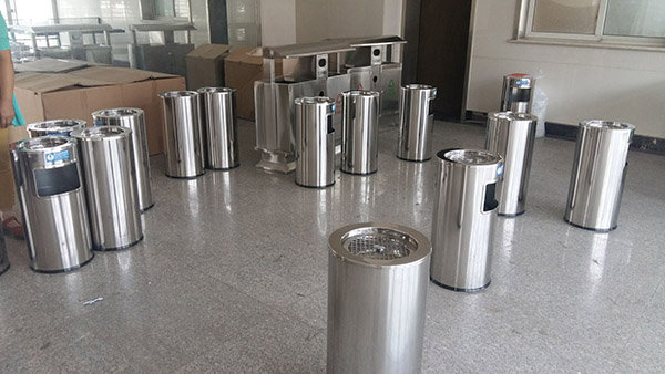 河北室內不銹鋼垃圾桶