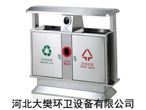 垃圾桶投放現(xiàn)場